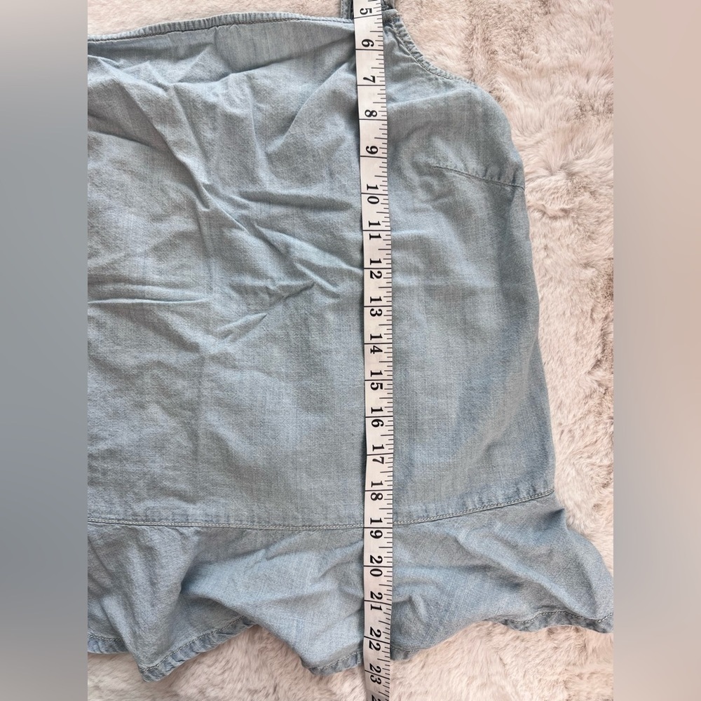 Madewell Ruffle Chambray light blue tank top size L - Picture 5 of 8